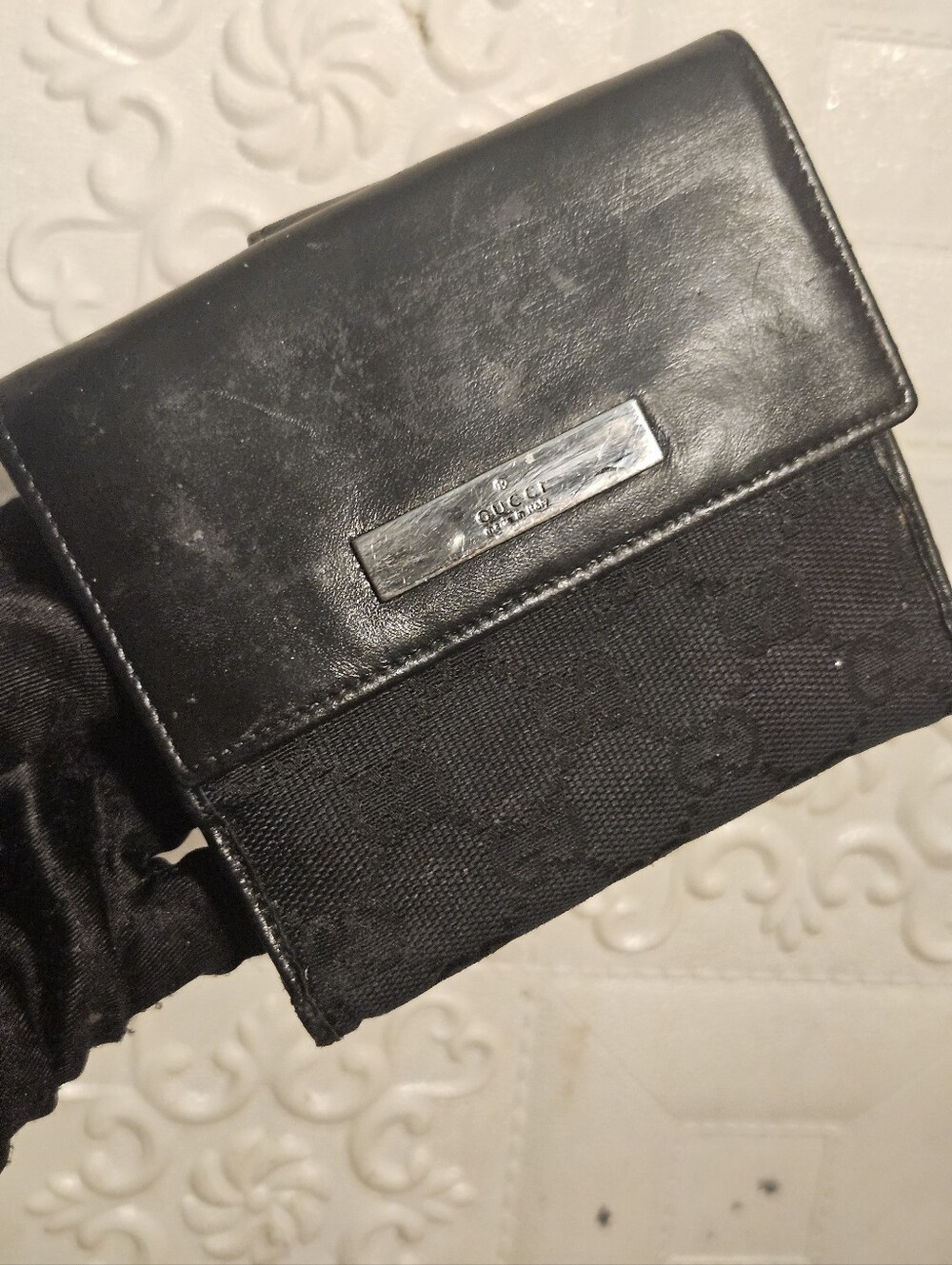 Gucci Black GG Canvas & Leather Compact Wallet Authentic With Coin Pocket